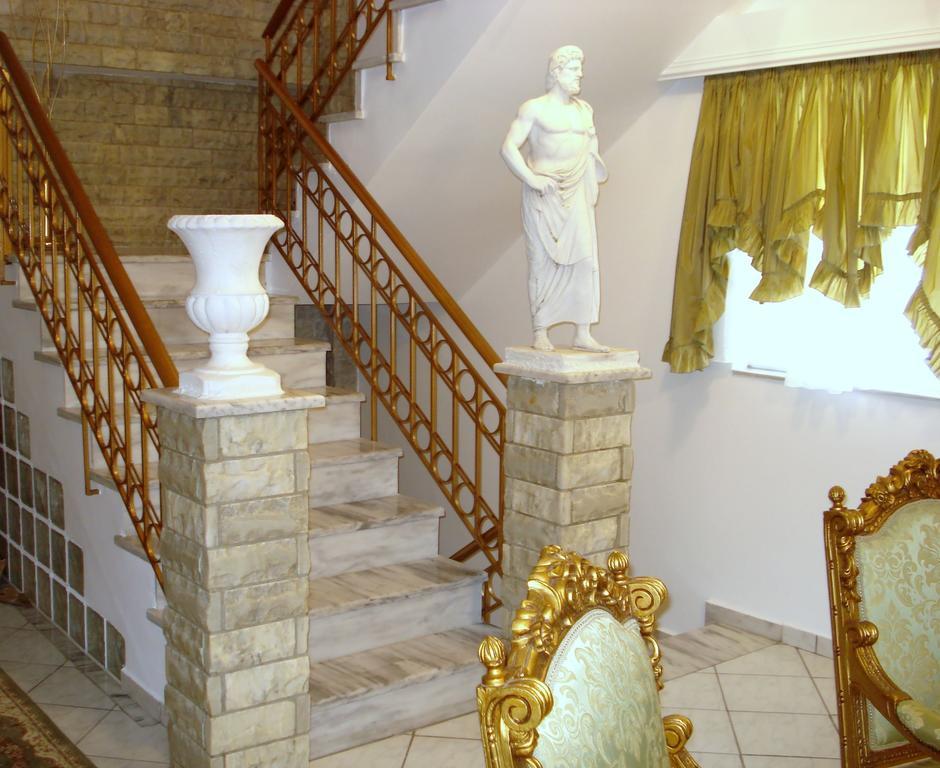 Kristallia Rooms โมนาสติรากี ภายนอก รูปภาพ