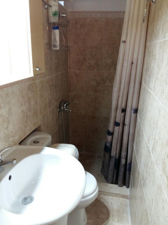 Kristallia Rooms โมนาสติรากี ภายนอก รูปภาพ